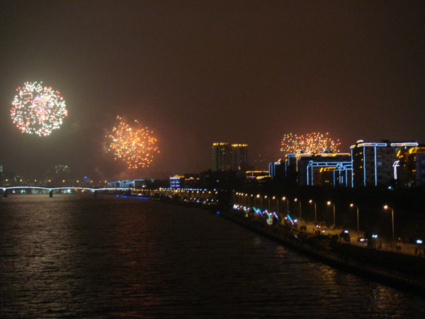 2010年春节柳州的焰火